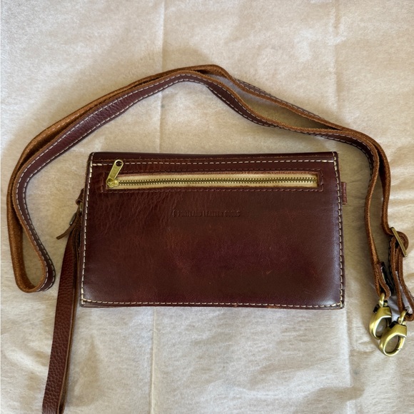 Portland Leather Brown Crossbody Bag Timeless Design - Picture 2 of 3